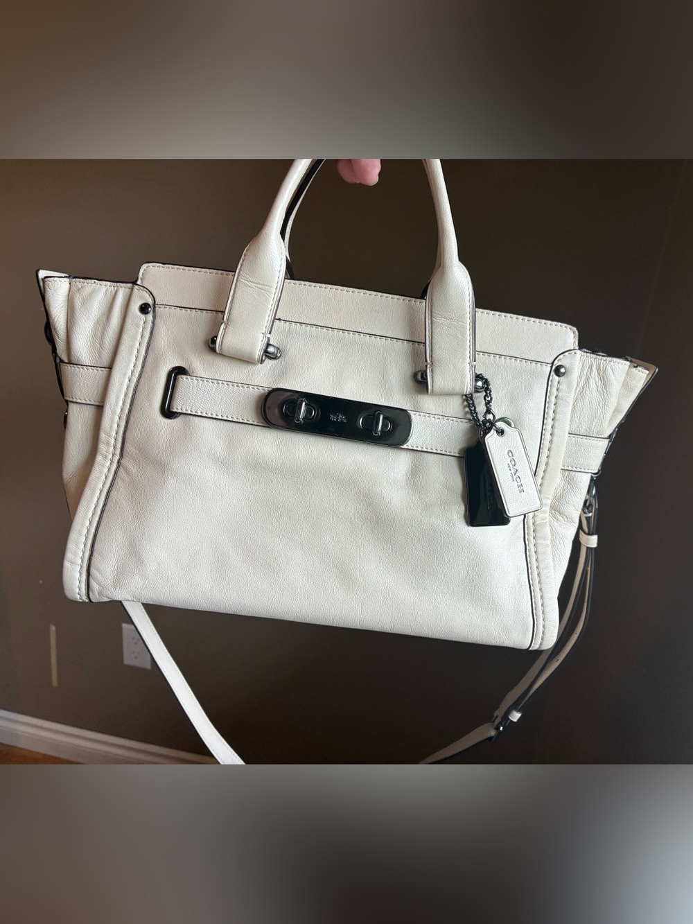Coach Ivory leather and gunmetal hardware swagger bag
